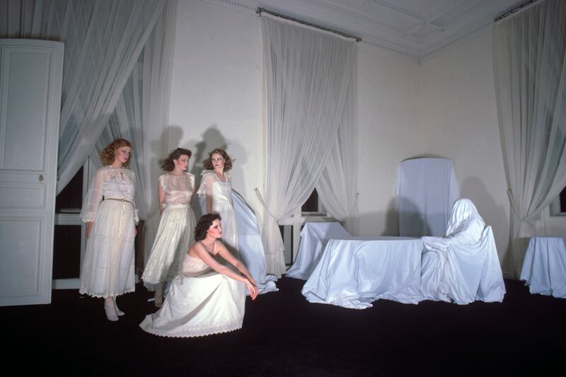 galleries/2013/10/30/the-best-of-chloe-attitudes-photos/131029-chloe-anniversary-34_i4n7uy