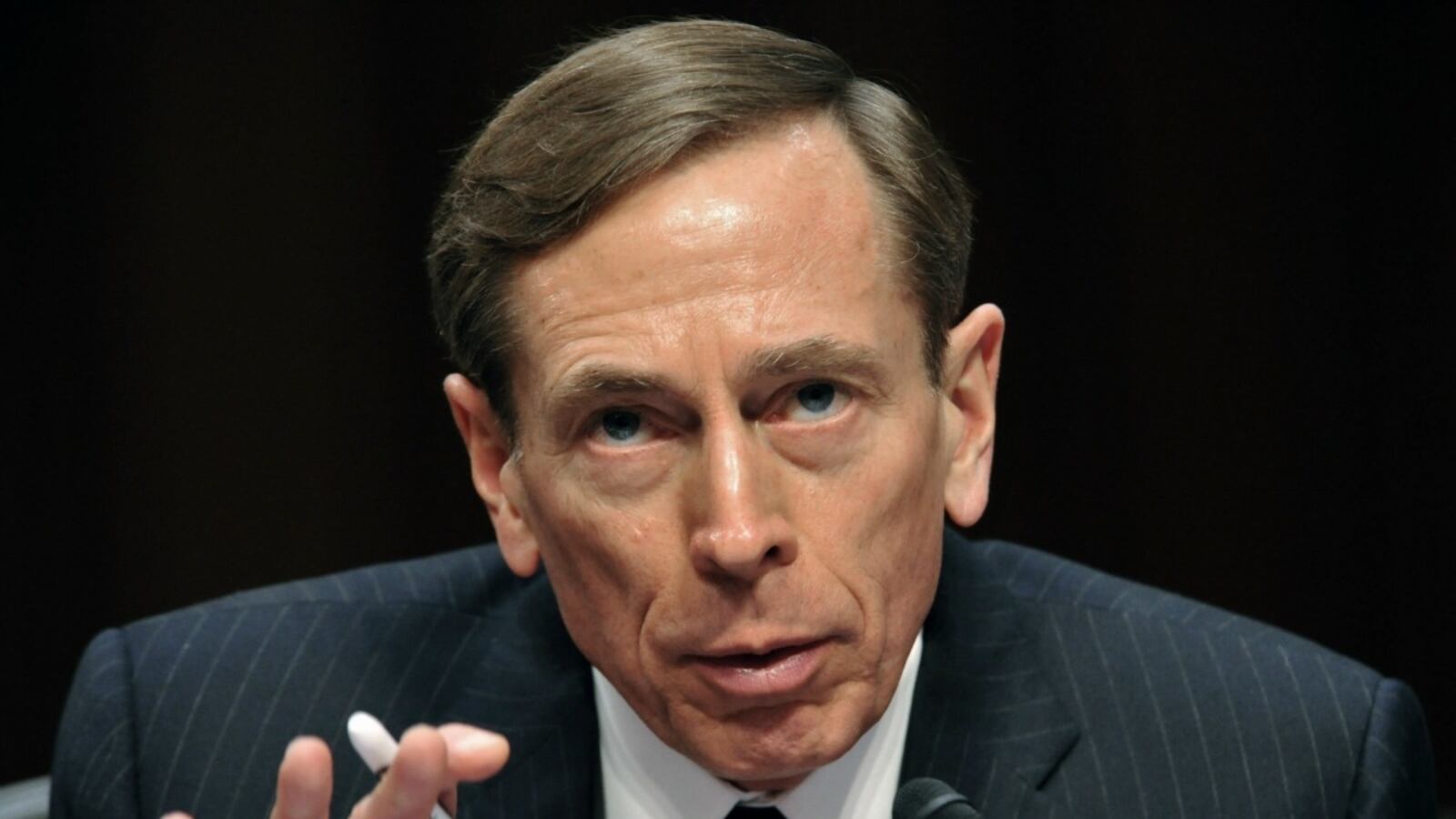 cheats/2012/11/12/petraeus-shocked-by-mistress-s-emails/petraeus-emails-cs_egwx9i