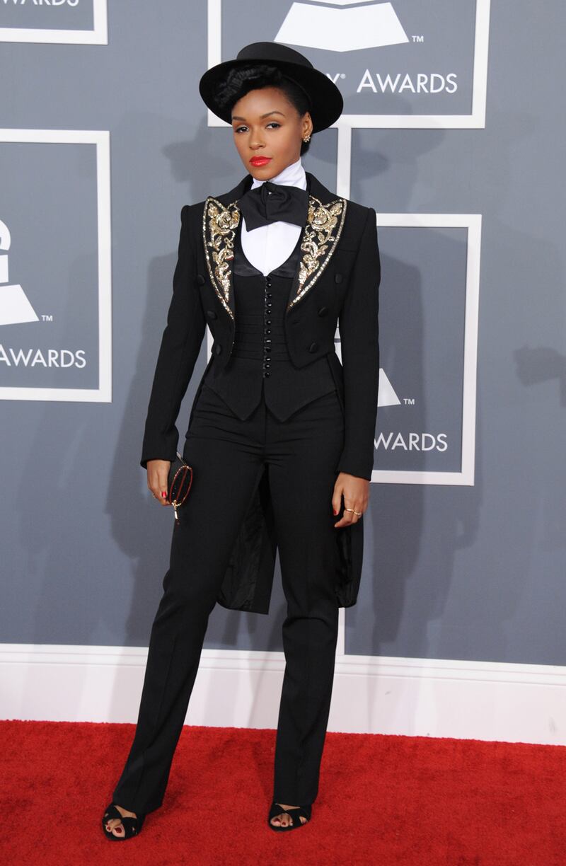 galleries/2013/02/10/grammy-awards-2013-justin-timberlake-carrie-underwood-more-photos/130210-janelle-monae-grammy_kao3j9