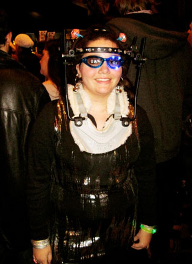 galleries/2010/01/21/lady-gaga-fans-at-radio-city/gaga-fans---2_zkko1r