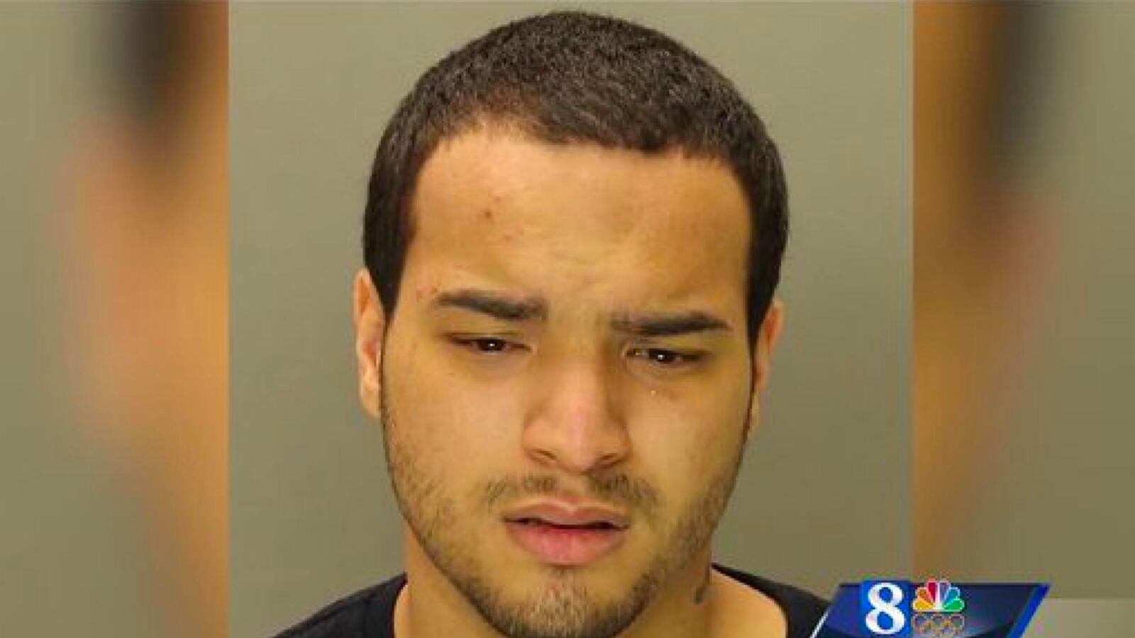 cheats/2016/03/22/leprechaun-robs-stores-with-machete/160323-Machete-wielding-leprechaun-cheat_vrgdyn