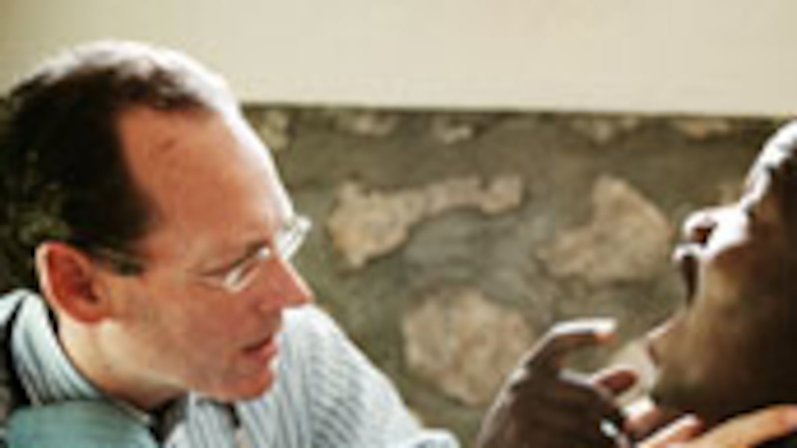 articles/2010/05/06/paul-farmer-is-revolutionizing-medicine/kidder-farmer_98681_lljnkq