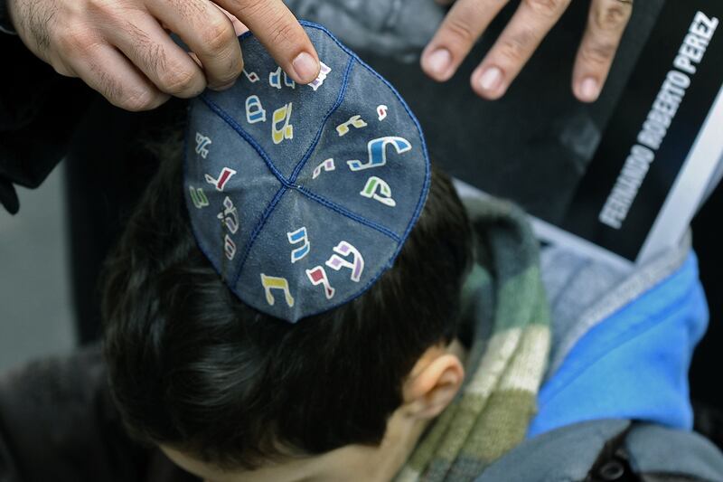 articles/2013/06/25/halkin-s-inauthentic-women-of-the-wall-critique/child-kippah-openz_mh7ewf