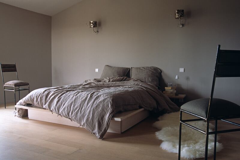 galleries/2013/10/06/omg-i-want-this-house-france-edition-photos/131004-omg-house05_yft6bp