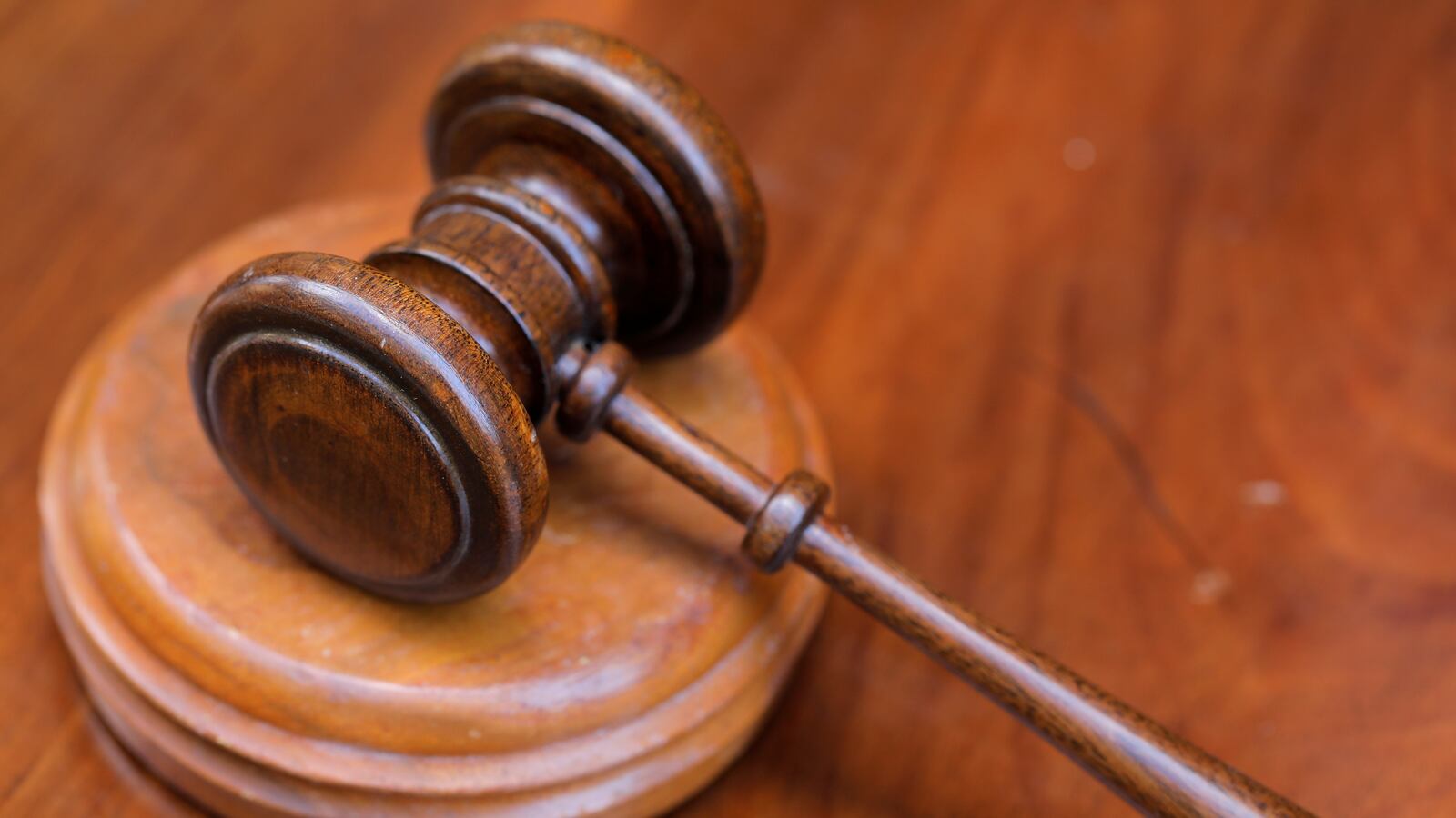 2020-08-18T233535Z_858203866_RC2NGI9F31X0_RTRMADP_3_USA-LEGAL_bvappf