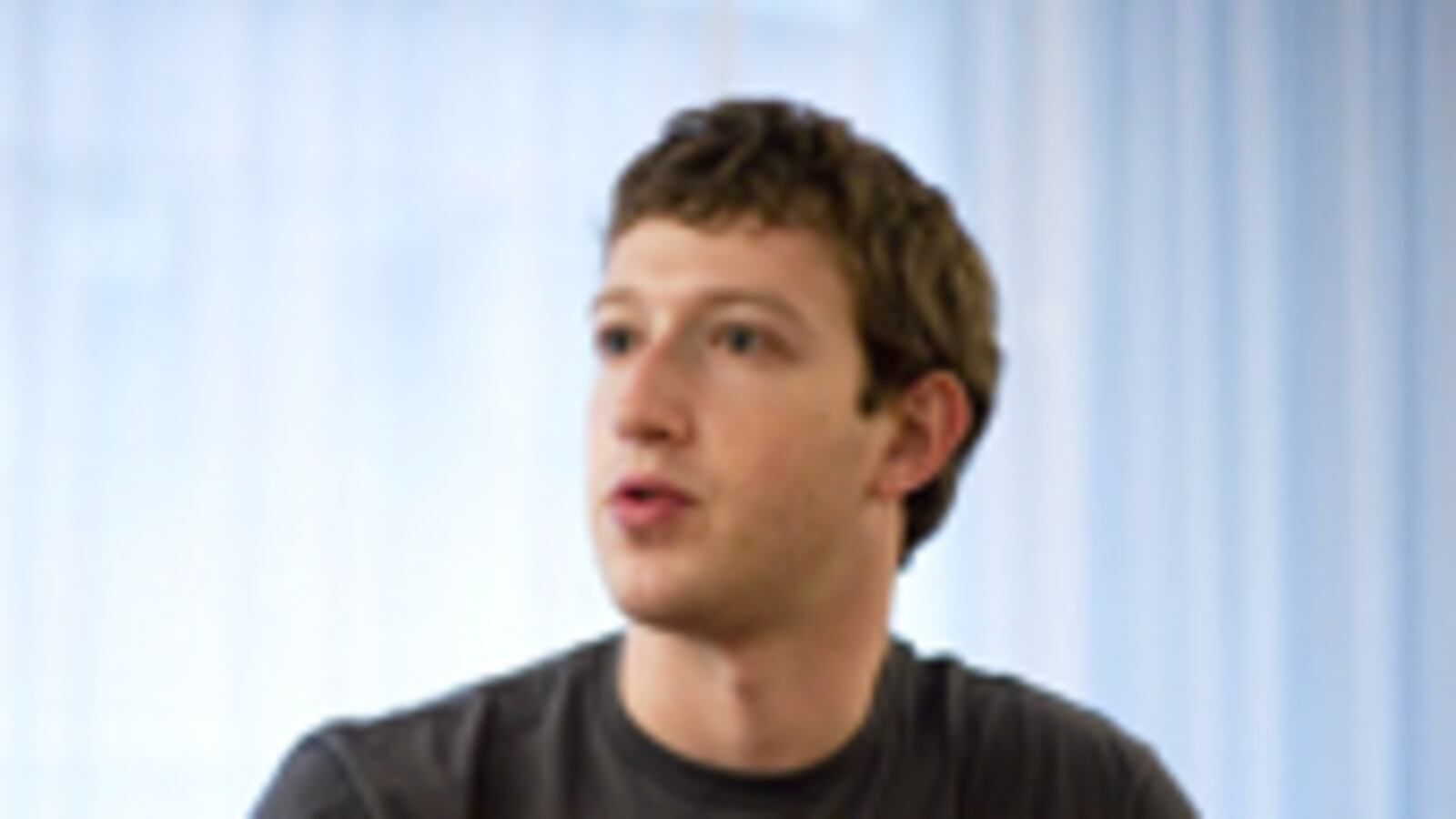 articles/2010/09/23/facebook-insider-says-100-million-donation-not-timed-to-release-of-the-social-network/kirkpatrick-zuckerberg_129086_pabkoj