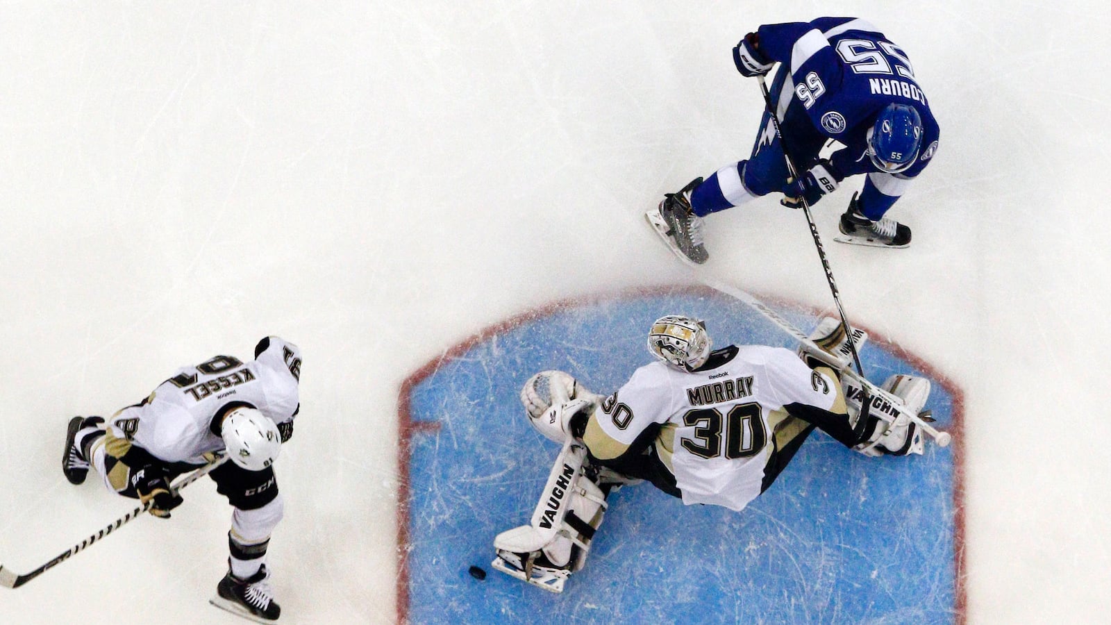 articles/2016/10/11/how-to-watch-the-national-hockey-league-2016-17-opening-week-games-live-stream-online/161005-warshaw-nhl-tease_o40vxl