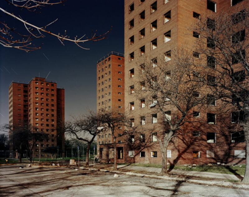 galleries/2009/10/15/mean-streets-haunting-photos-of-america-s-forgotten-cities/steacy---inner-city---13_bk8lqe