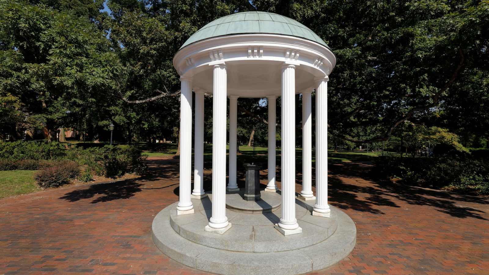 121820-unc-frat-cheat_s8tn7n