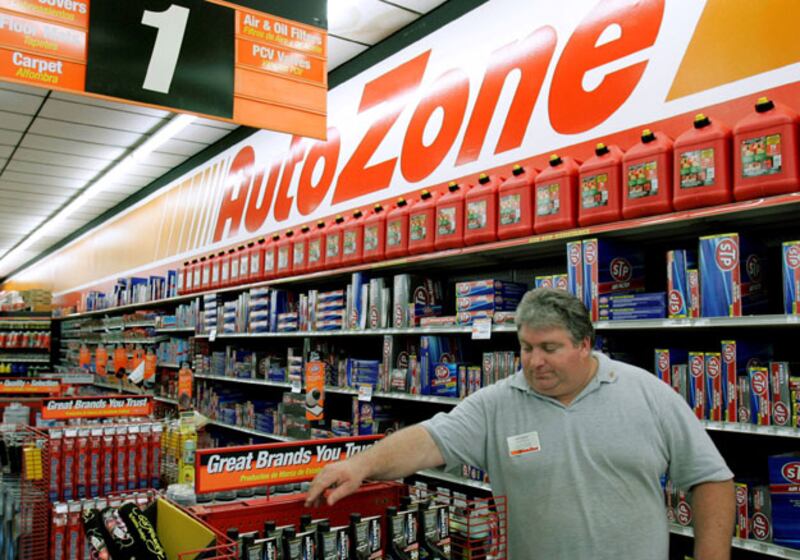 galleries/2010/09/02/america-s-top-30-job-creators/ceo-job-creation---autozone_nkiqja