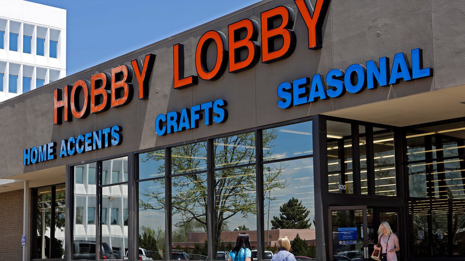 articles/2013/11/27/forced-religious-belief-now-coming-to-a-job-near-you/131127-hobby-lobby-case-bouie-tease_g9ai1b