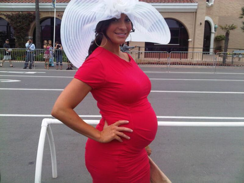 galleries/2010/07/28/best-celebrity-twit-pics/twitpi728---lopez_kg9r4o