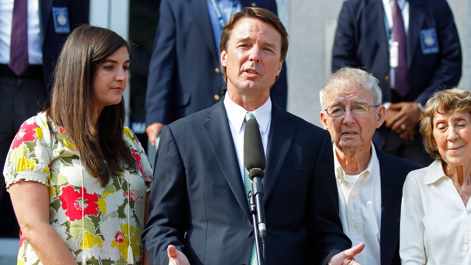 cheats/2012/06/13/justice-dept-dropping-edwards-charges/john-edwards-justice-cheat_sepcjo