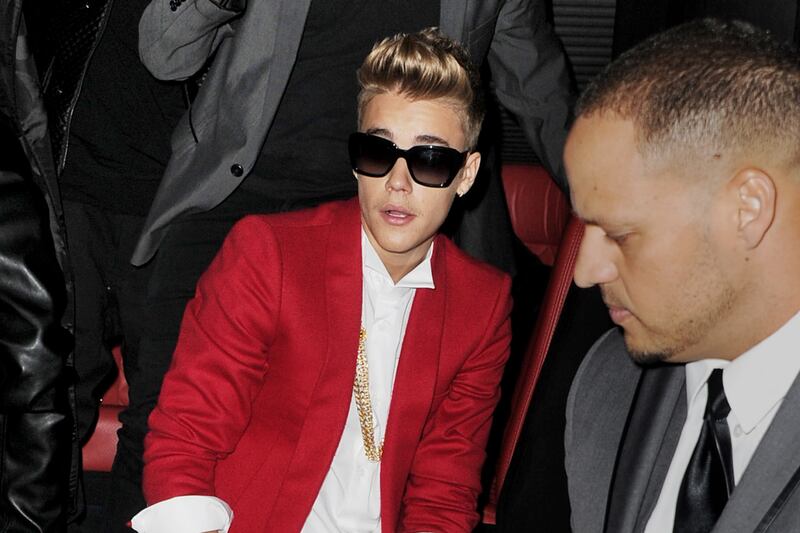 articles/2014/07/23/justin-bieber-for-calvin-klein-david-lynch-designs-activewear/140723-bieber-calvin-klein-cheat_oea4p7