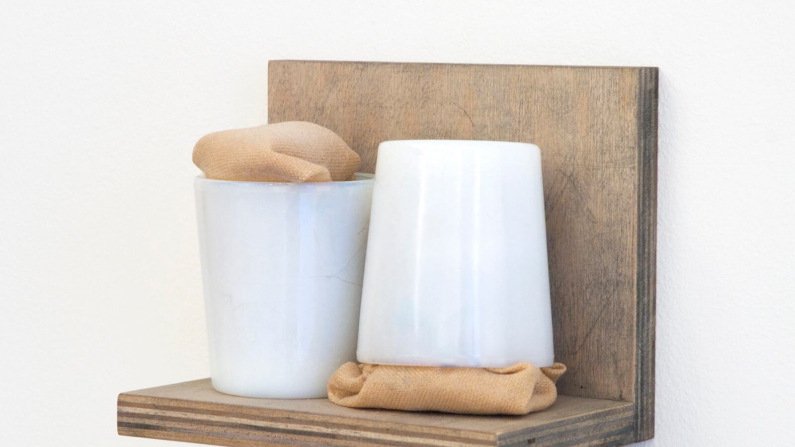 articles/2012/03/12/bill-walton-at-jtt-and-james-fuentes/bill-walton-art-daily-pic_kjp9af