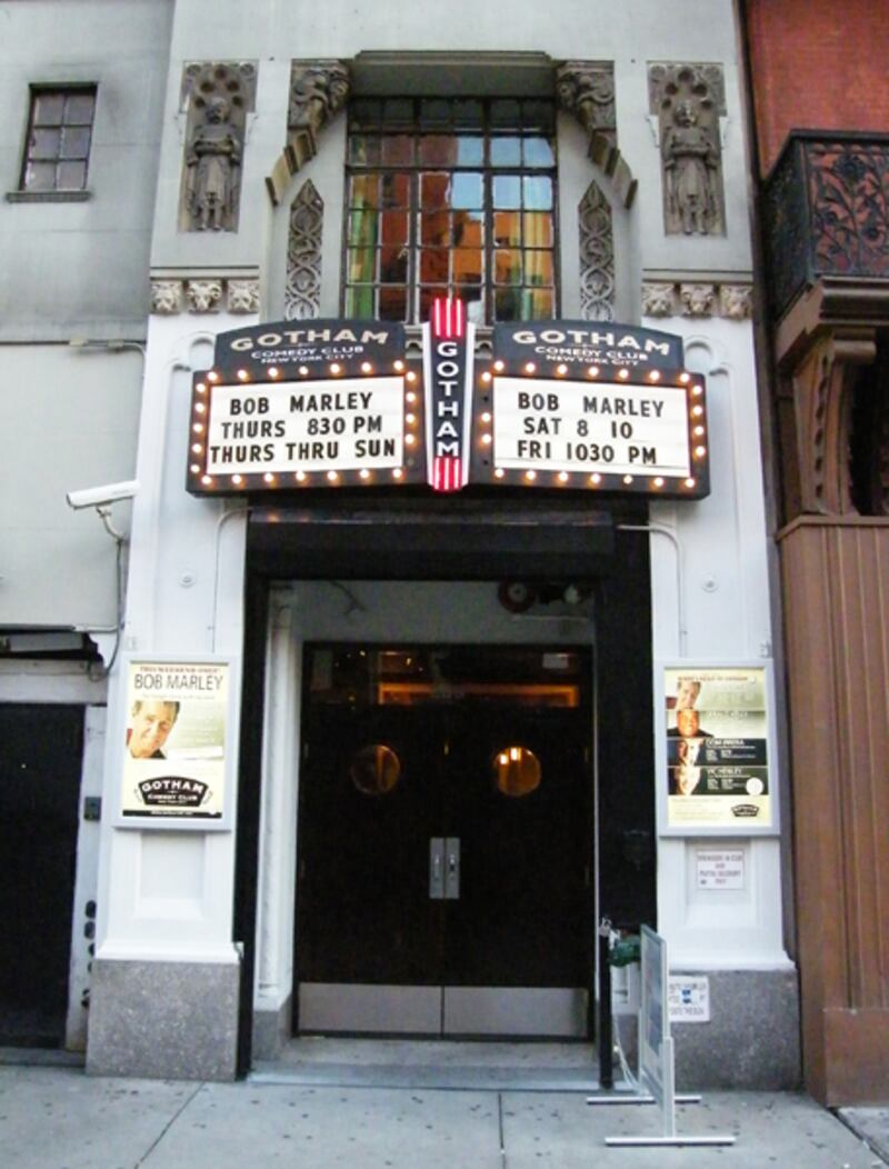 galleries/2012/01/31/super-bowl-smackdown-new-york-versus-boston/superbowl-cities-funniest_mhgtca