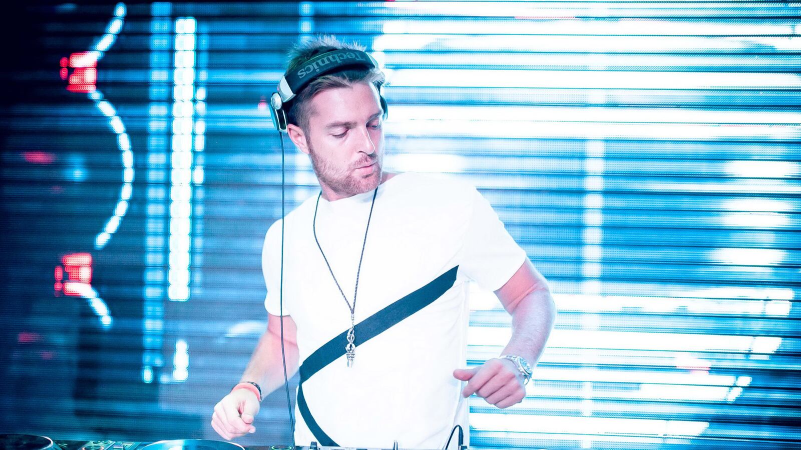 articles/2015/02/08/meet-vladimir-putin-s-official-dj/150207-stern-putin-dj-tease_hbxddl