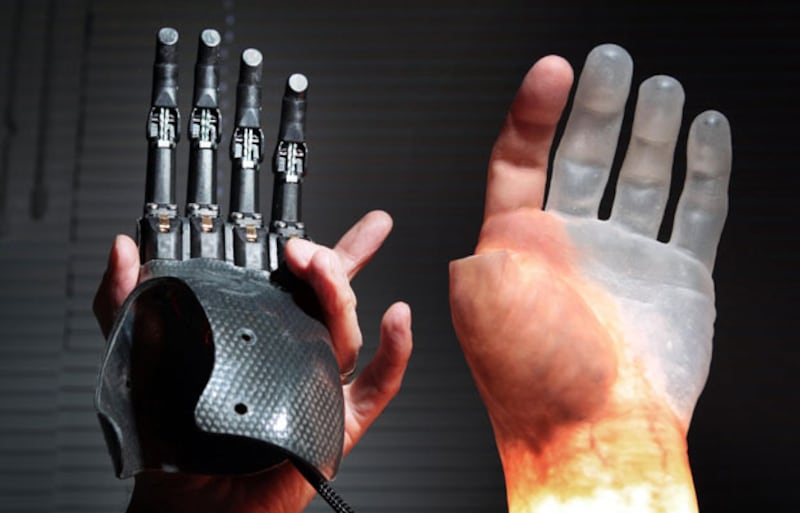 galleries/2009/12/10/the-week-in-culture/week-in-culture---bionic-fingers_tk9fix