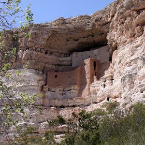 Montezuma_Castle_ztdz1l