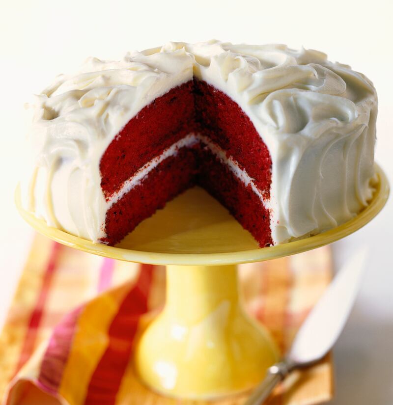 galleries/2012/11/26/bourbon-apple-pie-more-boozy-holiday-dessert-recipes-photos/southern-comfort-red-velvet-booziest-holiday-recipes_czvd9f