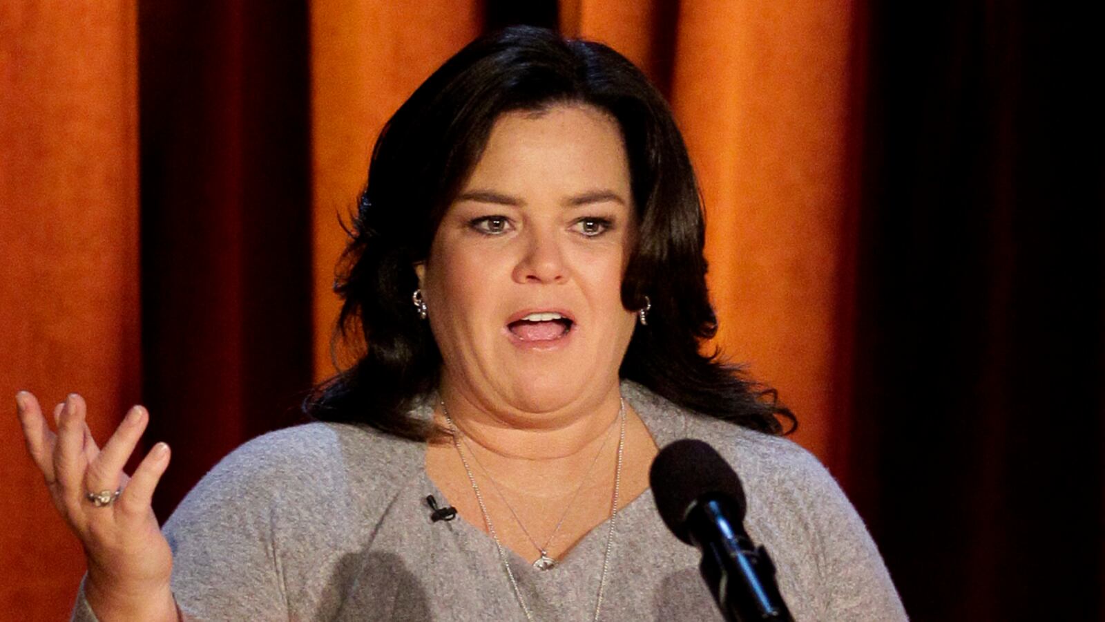 cheats/2012/08/21/rosie-o-donnell-has-heart-attack/rosie-odonnell-heart-attack-cheat_hnr6nk