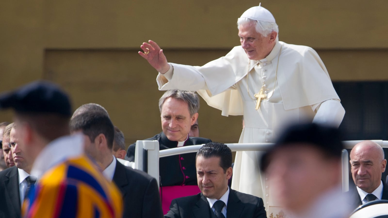 articles/2012/10/02/pope-s-butler-paolo-gabriele-i-didn-t-steal-i-betrayed/nadeau-pope-butler-trial-tease-embed_nv9aqj