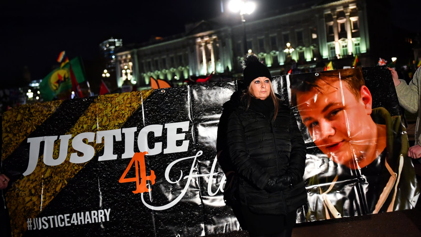 2019-12-03T192627Z_1327063158_RC2VND9P4YJR_RTRMADP_3_NATO-SUMMIT-LONDON-PROTESTS_b5olnc