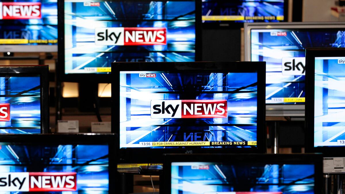 cheats/2012/04/05/sky-news-admits-hacking-email/sky-new-admits-hacking-john-darwin-emails-cheat_hsn6vv