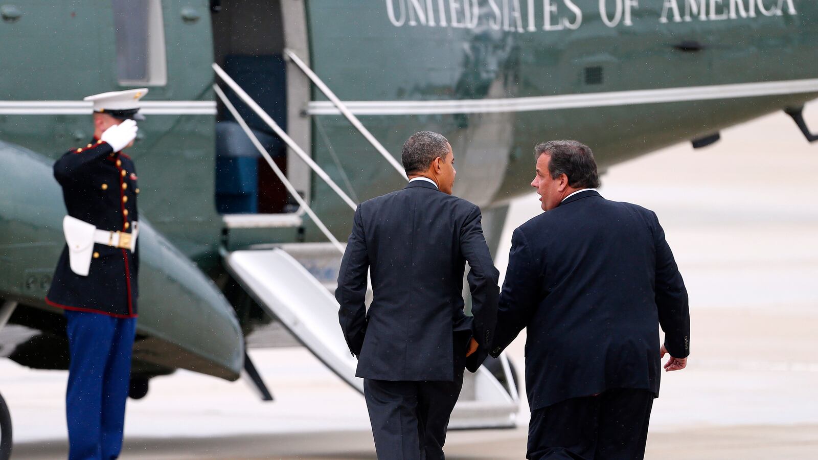 cheats/2013/06/28/christie-bashes-obama/obama-christie-2013-sandy1_lvk71t