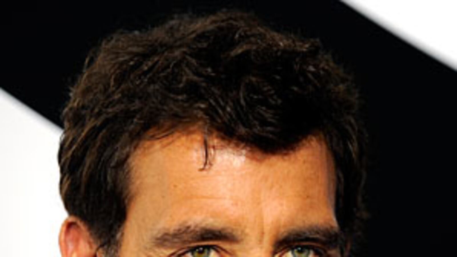 articles/2009/02/14/10-hot-valentines/klein-10-men---clive-owen_mvas32