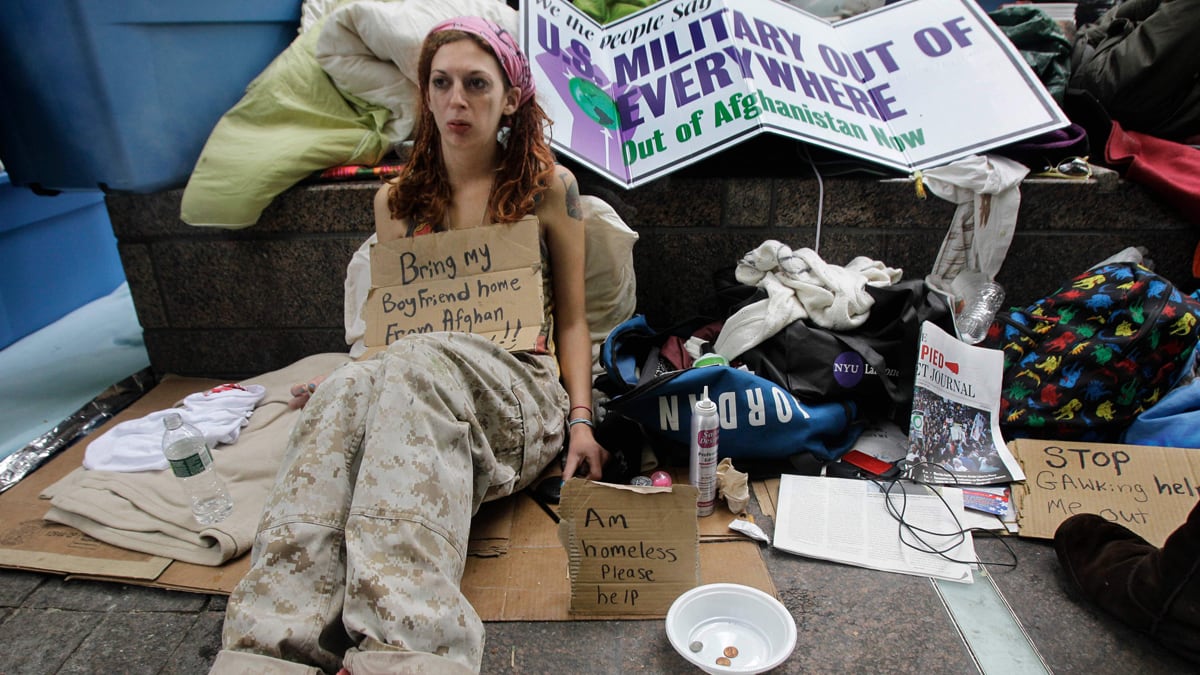cheats/2011/11/03/1-in-15-americans-are-destitute/homeless-panhandler-cheat_pkq9hd