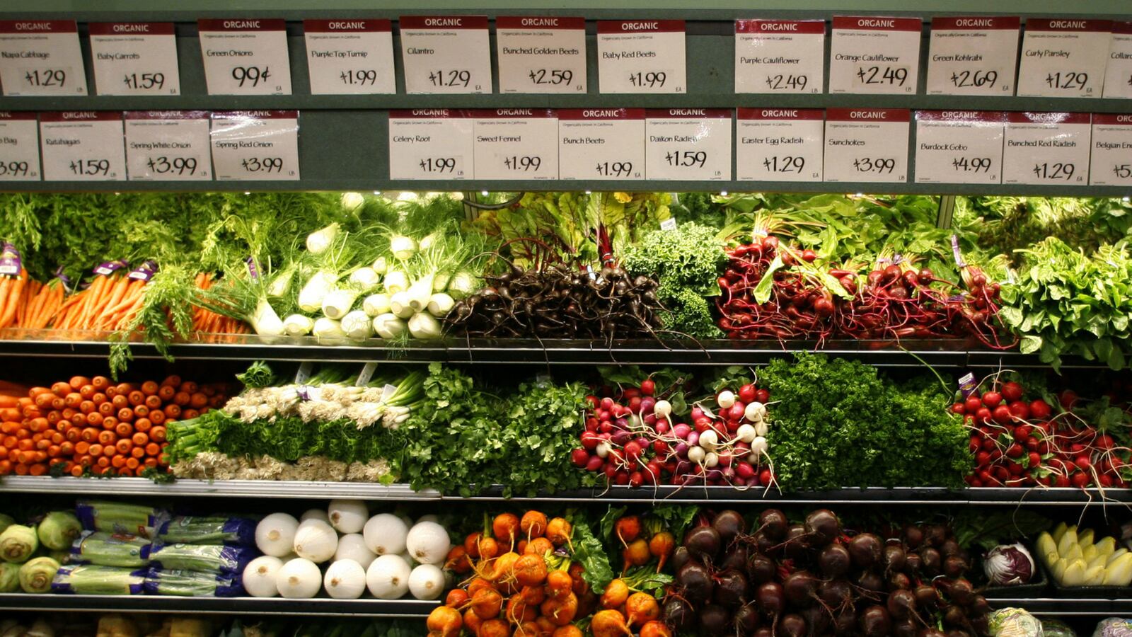 cheats/2015/07/01/whole-foods-ceos-we-overcharged-in-nyc/150702-whole-foods-cheat_kkviru