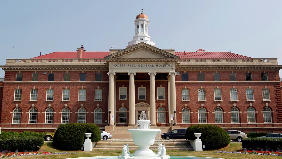 cheats/2011/07/23/walter-reed-hospital-to-close/walter-reed-hospital-closing-cheat_rhby9f