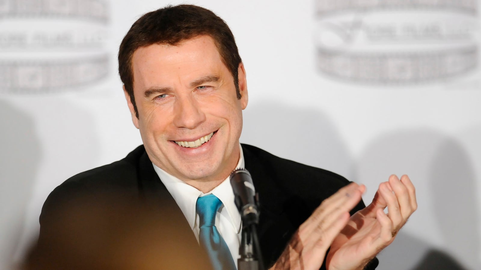 cheats/2012/05/15/travolta-accuser-dismisses-case/john-travolta-charges-dropped-cheat_xpxshh