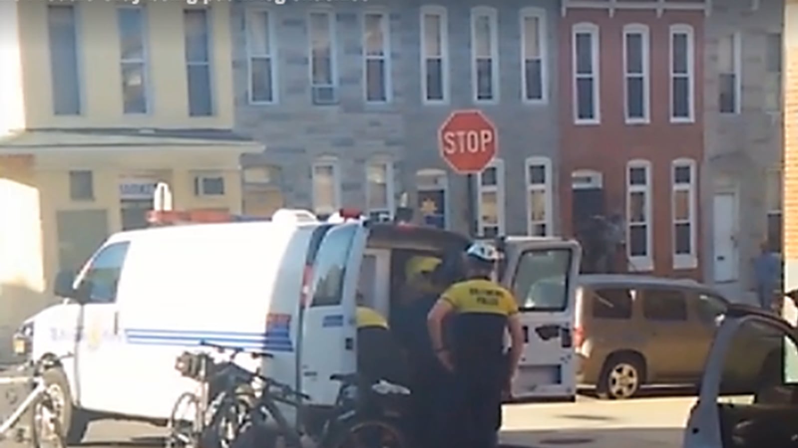 cheats/2015/05/20/freddie-gray-didn-t-move-when-shackled/150520-freddie-gray-cheat_iuo4mx