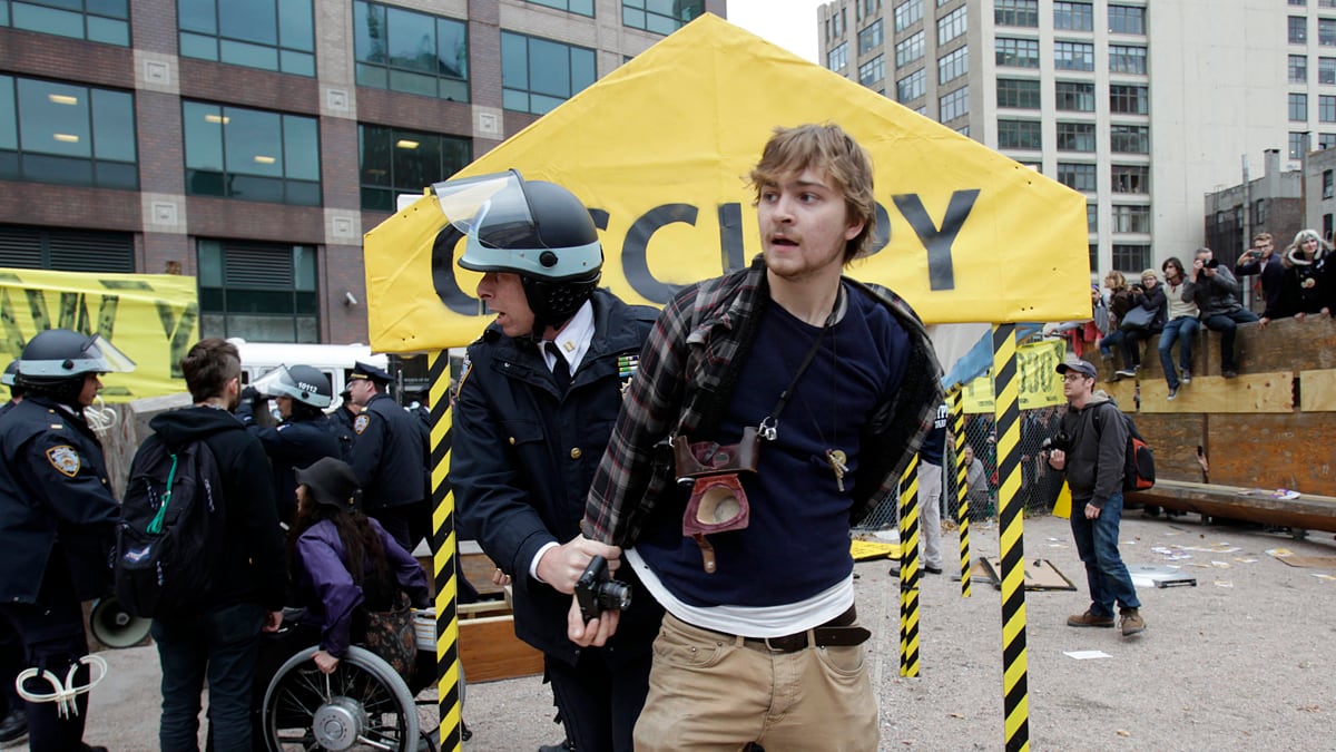 cheats/2011/11/15/protesters-vow-to-retake-park/zuccotti-park-sweep-cheat_szetmk