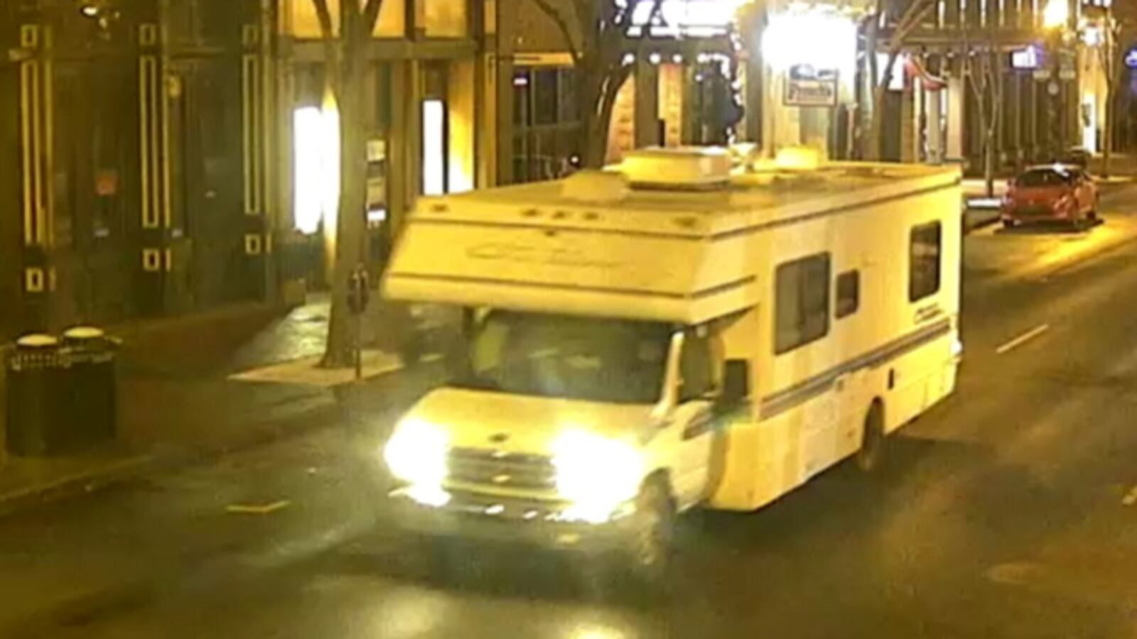 2020-12-26T221720Z_116882044_RC2AVK90OW2O_RTRMADP_3_TENNESSEE-BLAST_pvrfpx