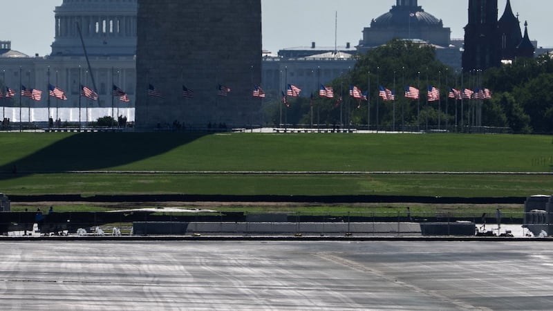 Drained reflecting pool shows no cut marks Donald Trump has claimed were made by "vandals."