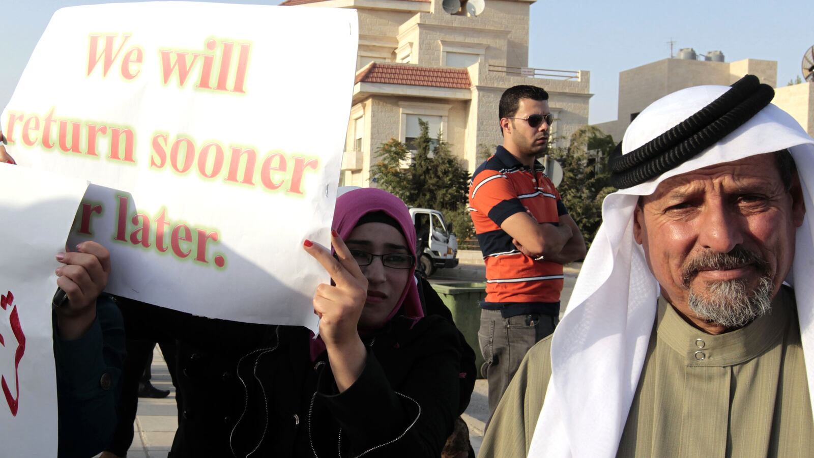 articles/2012/08/10/lara-friedman-responds-on-jewish-refugees/146435116_tq6bzd