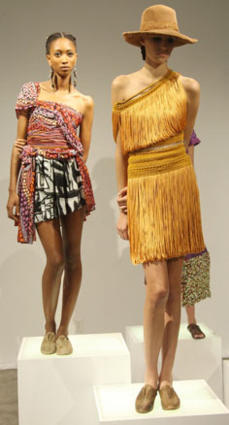 galleries/2009/09/15/ny-fashion-week-day-6/fashion-day-6---catherine-malendrino_nkvend