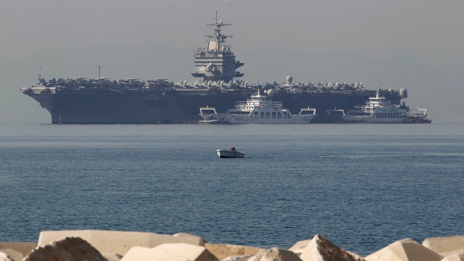 cheats/2012/07/03/more-soldiers-head-to-persian-gulf/military-presense-persian-gulf-cheat_tx06or