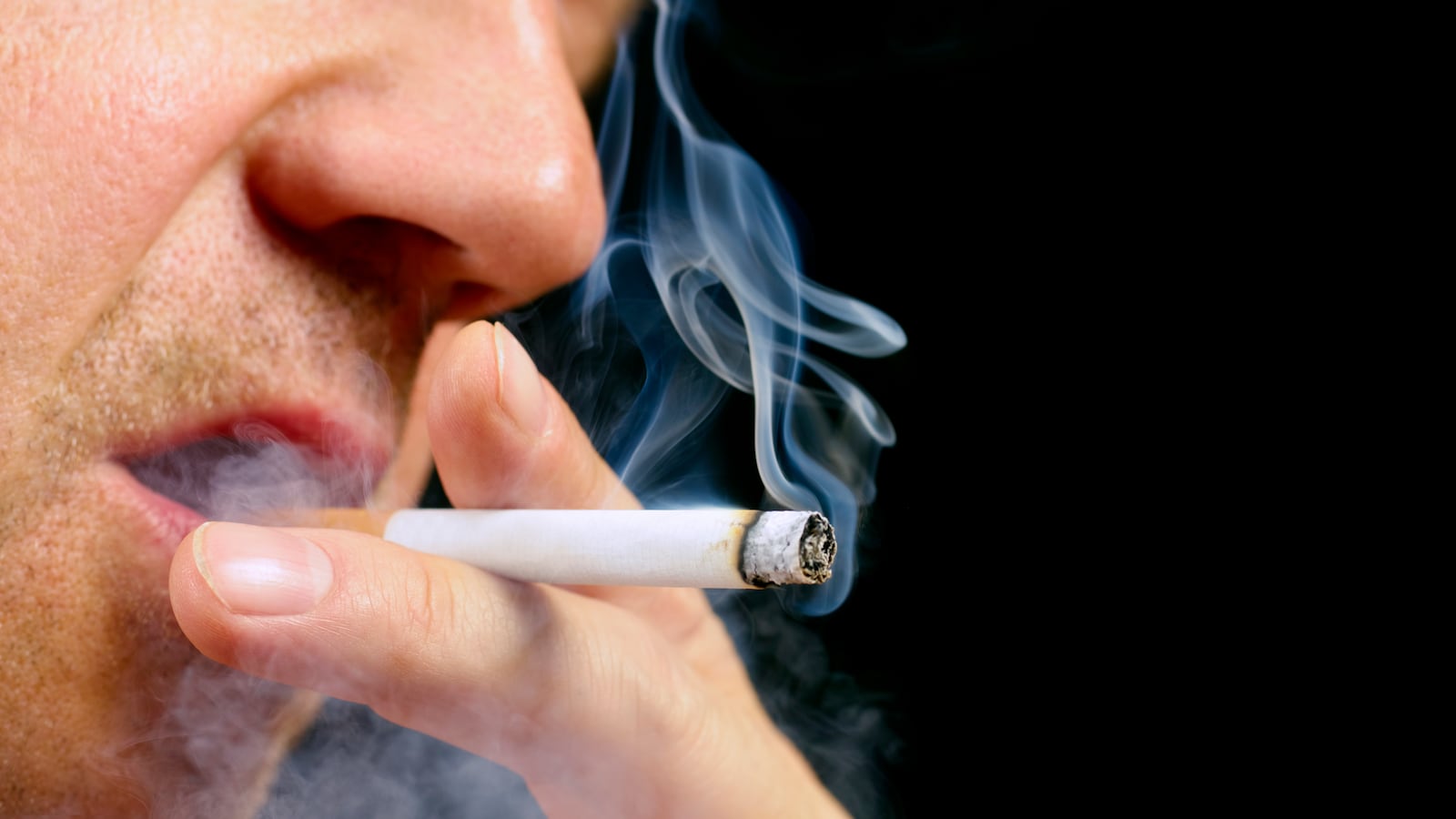 cheats/2014/02/27/eu-cracks-down-on-e-cigs/140227-smoking-cheat_hsyoxq