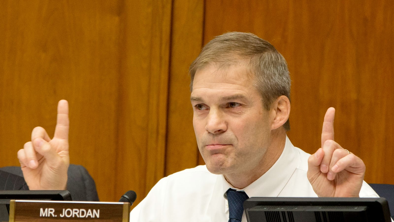 articles/2015/10/15/the-tea-partier-who-loves-wasting-billions-on-cold-war-weapons/151014-axe-tea-party-tease_bxiaz2