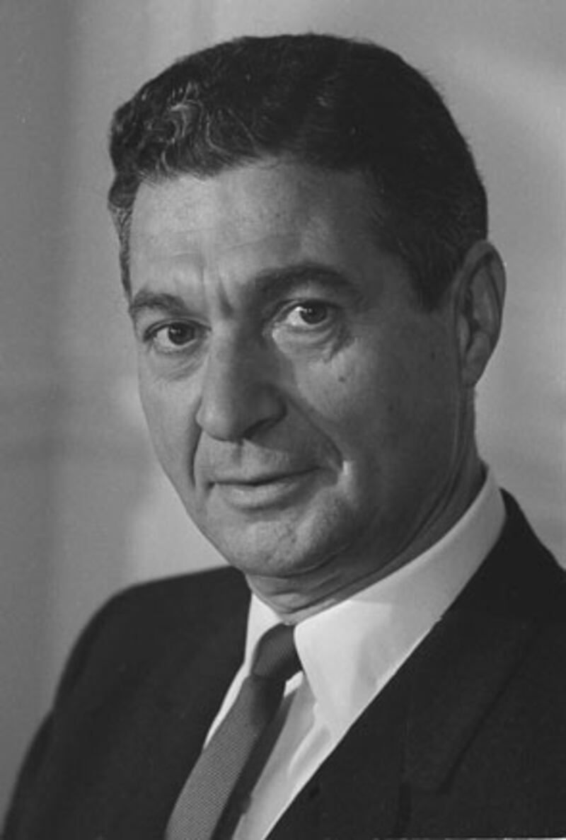 galleries/2011/05/17/top-commencement-speakers/commencement-speakers---sol-linowitz_tmfsvm