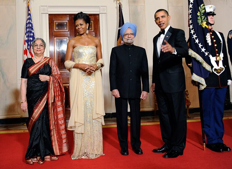 galleries/2011/01/19/the-first-ladies-of-state-dinners/state-dinners---obama-2_yegkqe