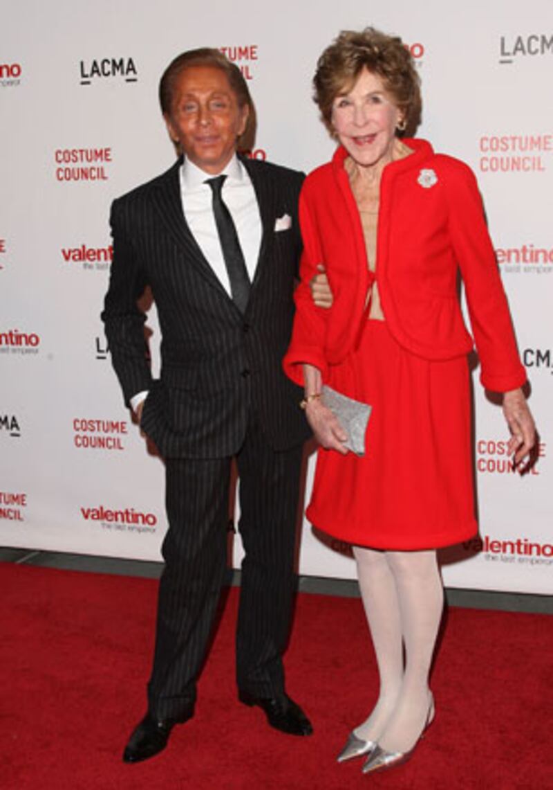 galleries/2009/04/03/the-week-in-red-carpets/red-carpet-week---valentino_eryx3m