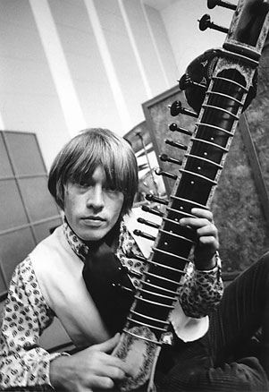 galleries/2009/09/24/dennis-hopper-s-sixties/dennis-hopper---brian-jones_cibzrm