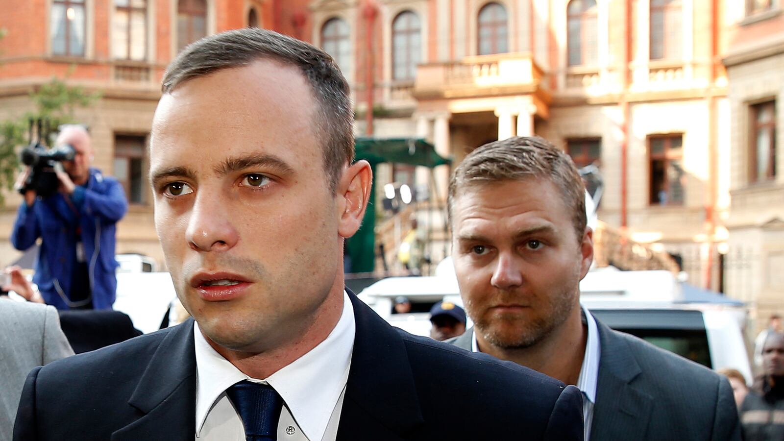 articles/2014/04/15/pistorius-reads-reeva-s-tragic-valentine-in-court/140415-berold-pistorius-tease_i7ljd5