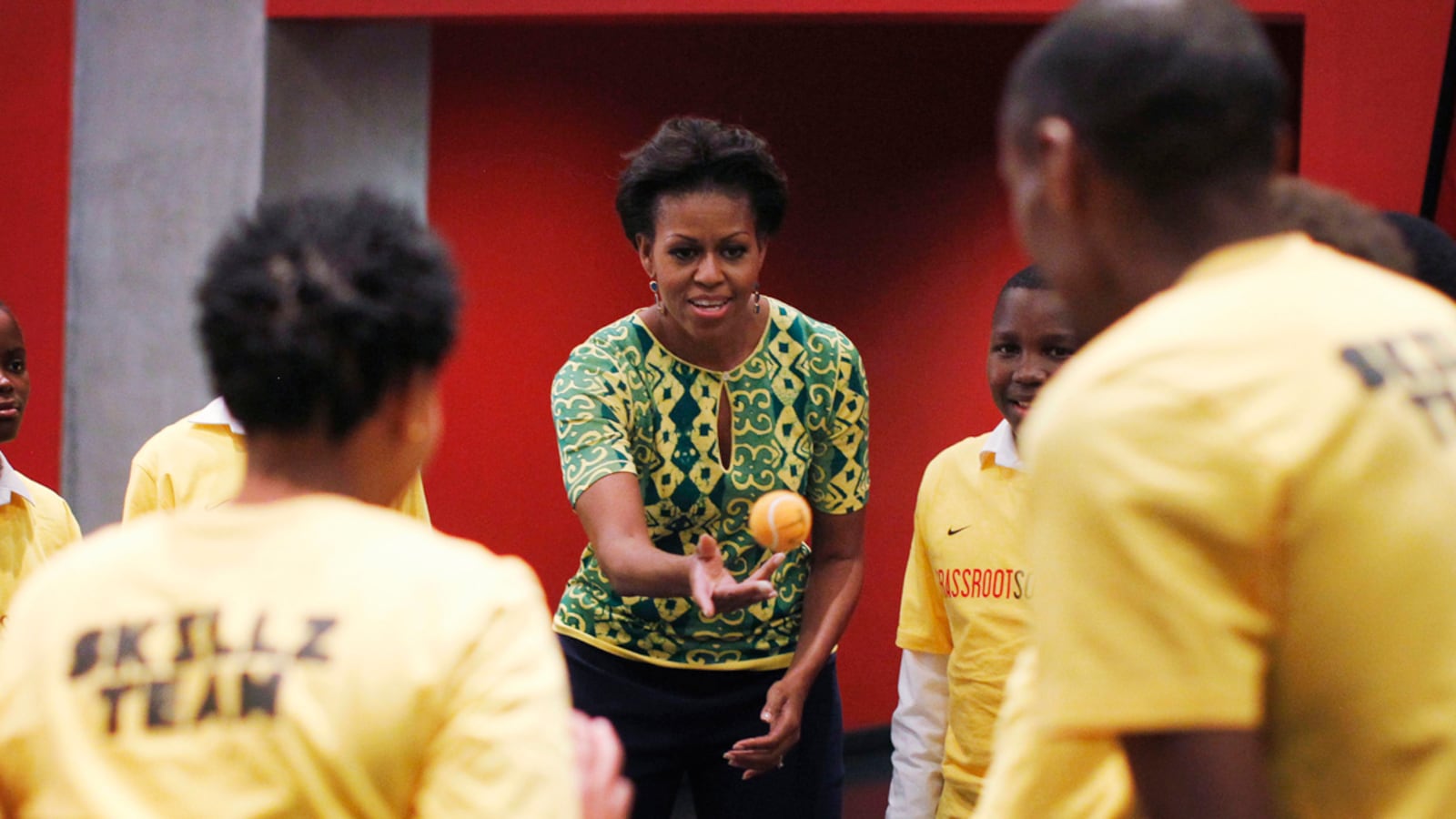 cheats/2011/06/23/michelle-obama-wants-second-term/michelle-obama-south-africa-cheat_rwhpzy