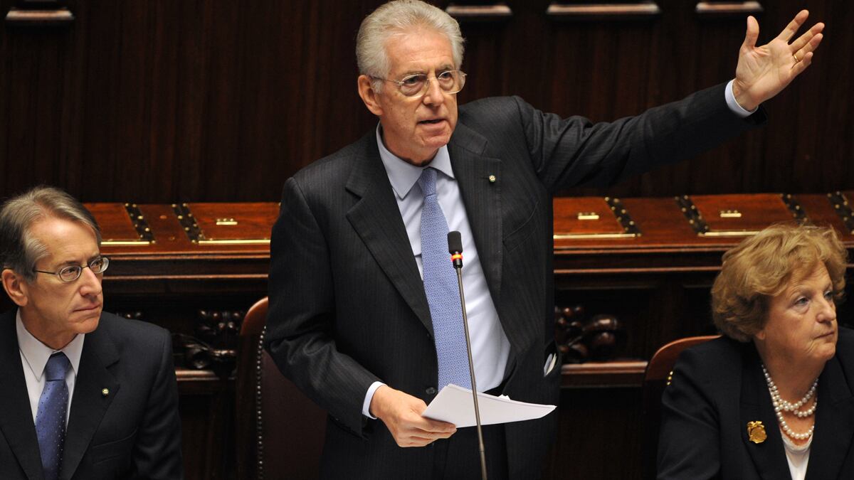 cheats/2011/11/25/italy-debt-costs-soar/italy-debt-crisis-cheat_wmqljf